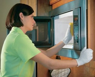 Как отмыть микроволновку от жира внутри в домашних условиях 