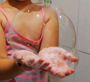 как сделать мыльные пузыри которые не лопаются в домашних условиях